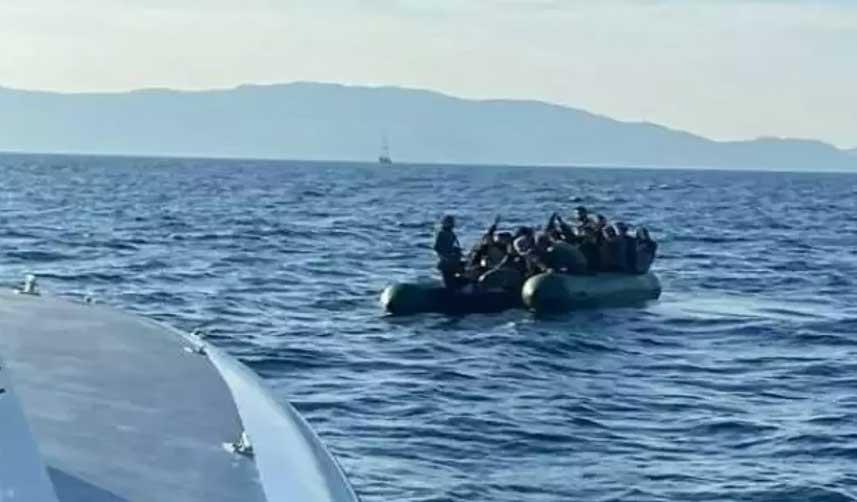 Botu batan kaçakların panik anları kamerada