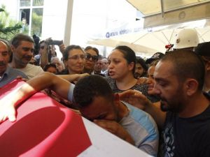 Şehit emniyet amirine veda