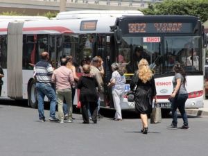 İzmir’de yolculara satılacak elektronik kart kalmadı