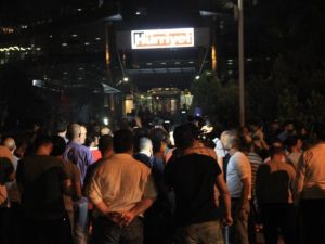 Hürriyet Gazetesi önünde eylem