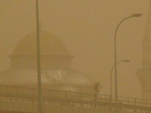 Hatay’ı toz bulutu kapladı