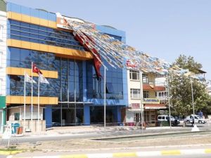 AK Parti il binasındaki bomba ihbarı asılsız çıktı