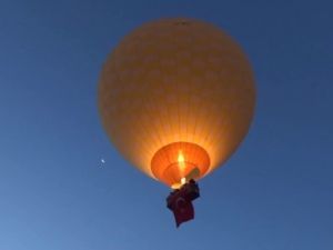 Kapadokya’da balonlar şehitler için havalandı