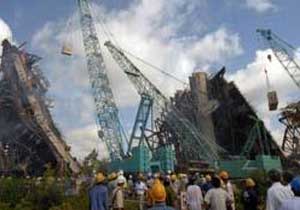 Köprü çöktü: 2 ölü, 11 yaralı