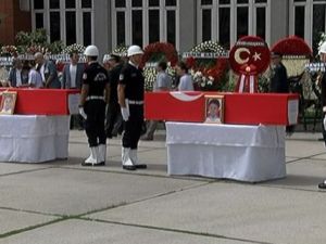 Şehitlere gözüyaşlı veda