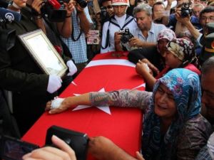 Şehit annesi: Devlet ve millet sağolsun