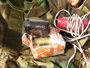 Bomba döşeyen teröristler termal kamerayla tespit edildi