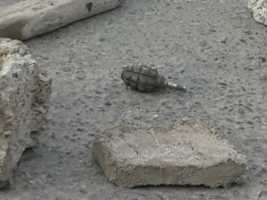 Patlamamış el bombası bulundu