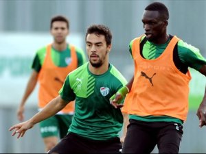 Bursaspor Gençlerbirliği'ni devirdi