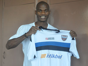 M’bia’nın yeğeni Trabzon Kulübüne imza attı!