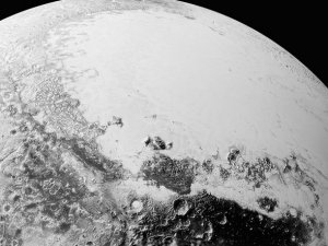 Plüton'a ait yeni fotoğraflar