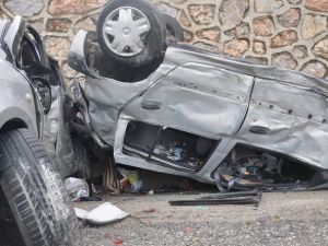 Yağmurlu hava kaza getirdi: 4 yaralı