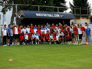 Trabzonspor'dan Millilere kutlama!