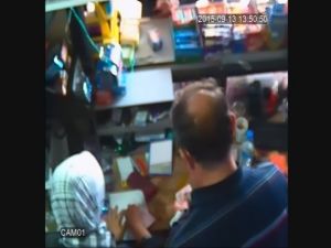 Tırnakçılık yapan kadınlar kamerada !