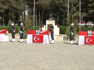 Şehit polisler memleketlerine uğurlandı