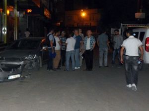 Araç tarayan 4 şahıs polisten kaçarken bile saldırıya devam etti