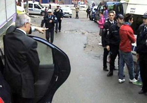 Rize Valisi gençleri azarladı