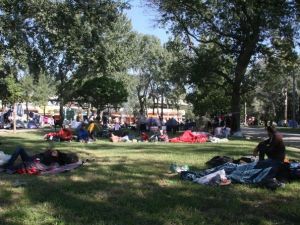 Bekleyiş sürüyor !