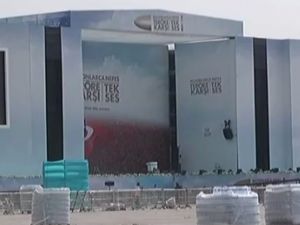 Yenikapı terör karşıtı mitinge hazır