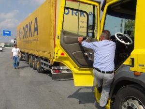 Bayramı yollarda geçiriyorlar