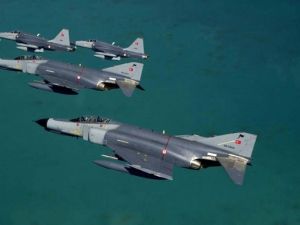 Kuzey Irak’taki PKK sığınakları imha edildi