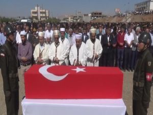 Şehide gözyaşlarıyla veda