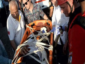 Kurbanlık taşıyan kamyon uçuruma yuvarlandı!