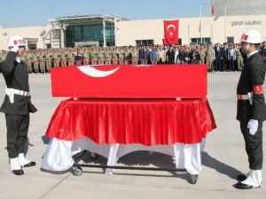 Şehit binbaşı Ankara’ya uğurlandı