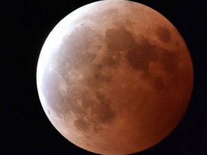 Bu gece 'Süper Ay' tutulması var