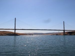 Türkiye’nin 4. büyük asma köprüsünde sona doğru