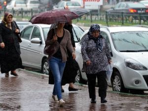 Bursa’da sağanak etkili oldu