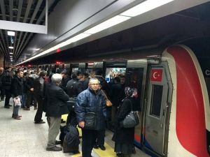 Marmaray seferlerine ’kesinti’ engeli