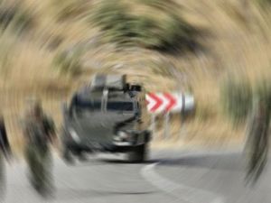 2 askerin şehit olduğu araç Şemdinli’ye getirildi