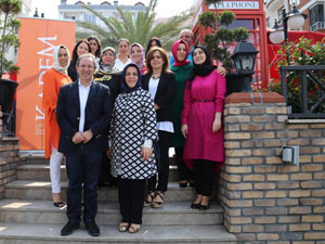 Kadınları her alanda görmek istiyoruz!