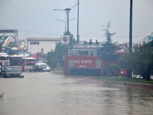 Selde mahsur kaldılar