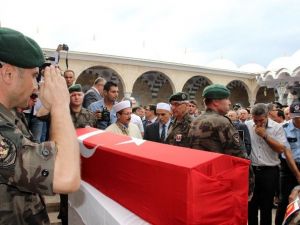 Manisa Şehidini Dualarla Uğurladı