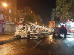 Polise uzun namlulu silahlarla saldırı