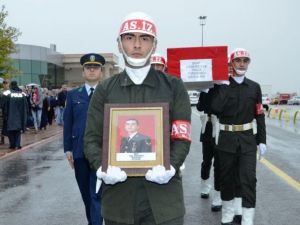 Şehit astsubay son yolculuğuna uğurlandı