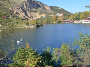 Sera Gölü'ne inceleme