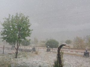 Bayburt bir anda beyaza büründü