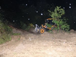 Sağanak sonrası toprak kayması