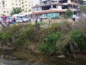 Manavgat’ta Sulama Kanalında Erkek Cesedi Bulundu