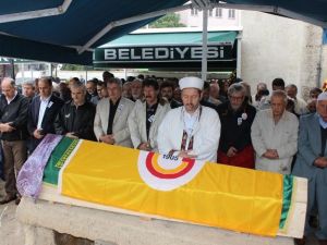 Kozmetik kraliçesi ’Hunca’ son yolculuğuna uğurlandı