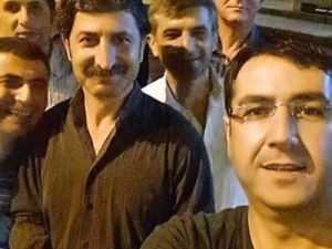 Kameraya böyle gülümsemişlerdi