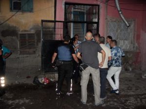 Genç kadın sığındığı evde öldürüldü