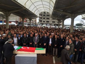 Gülhan öğretmen gözyaşlarıyla uğurlandı