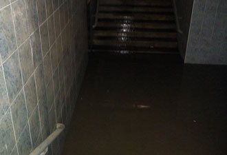 Trabzon'da yağmur tehlike yarattı!