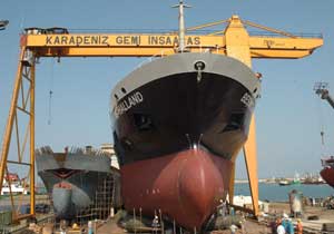 Trabzon'da tersanede patlama