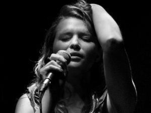 Dünyaca ünlü şarkıcı Türkiye’ye geliyor