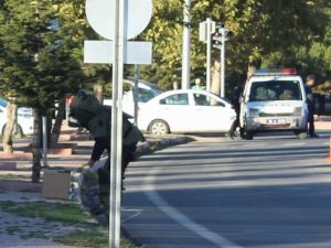 Şüpheli paket bile rahatlarını bozamadı